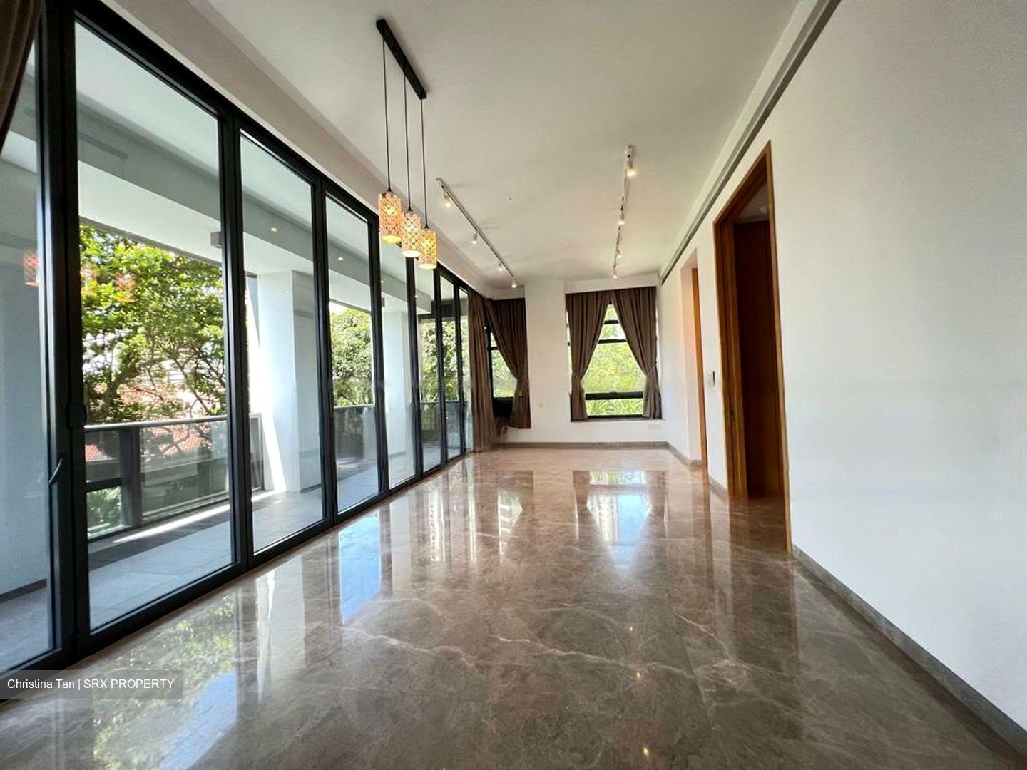 Nouvel 18 (D10), Condominium #429493991
